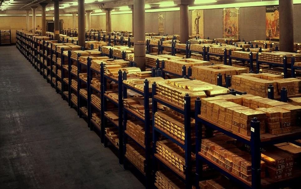 Secure Gold Vault Storage